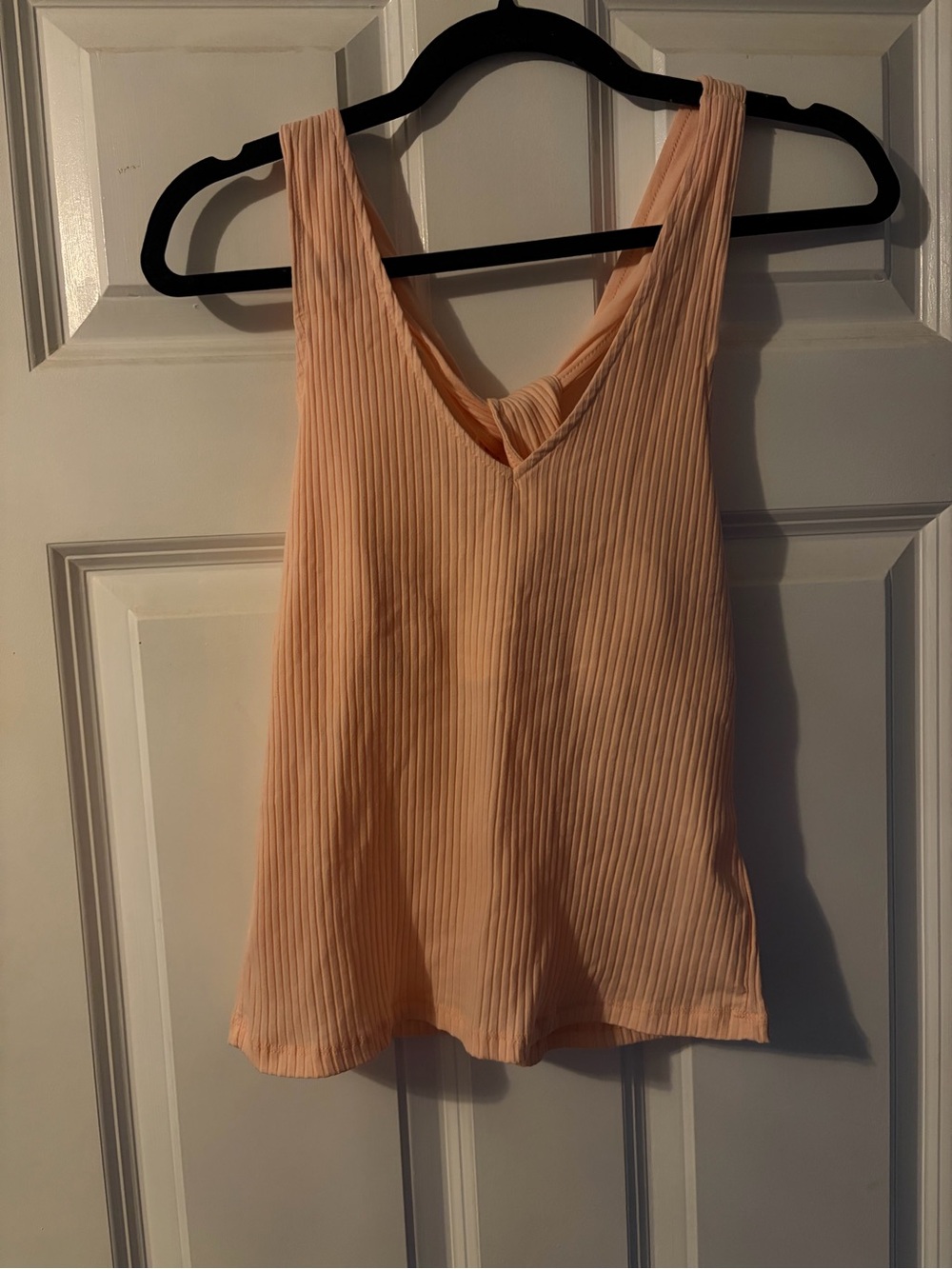 Old Navy Ribbed V-Neck Tank Top - Peach
